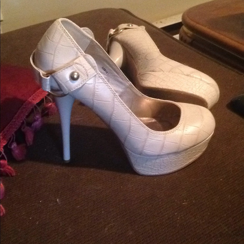 Charlotte Russe cream colored high heels